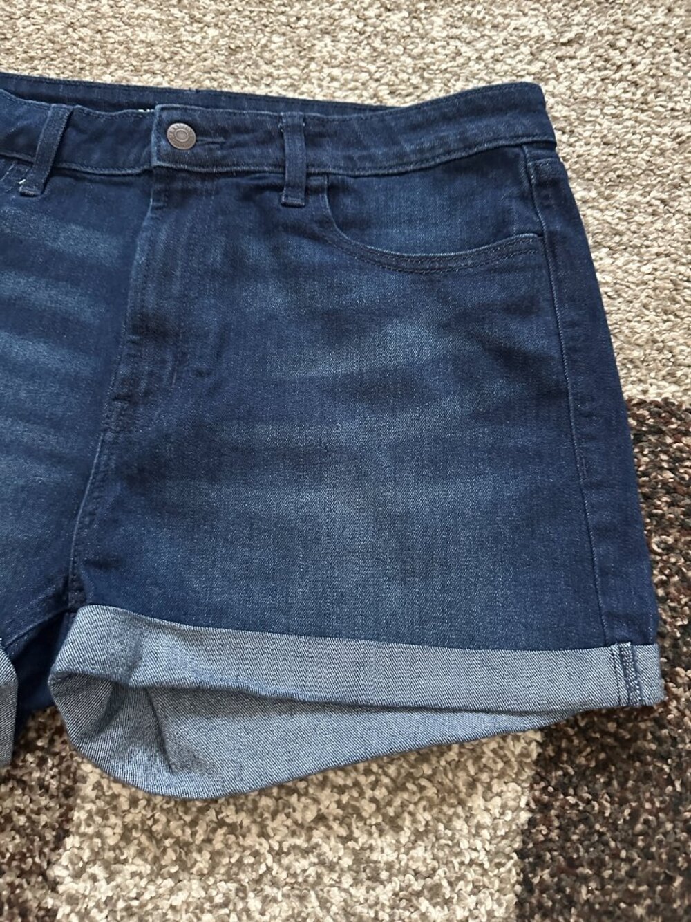 OLD NAVY (14) Dark Wash Denim High Waisted Wow Jean Shorts 3" Inseam River Cuff - Picture 3 of 11